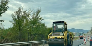 Интензивни ремонти текат по пътя София-Варна, в отсечката край м. Функата