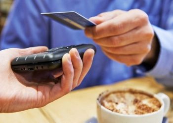 Българите започват все по-масово да използват безконтактните плащания