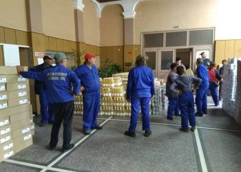 Започна раздаването на хранителните пакети за нуждаещите се