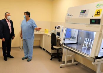 Откриха официално лаборатория за PCR тестове в габровската болница