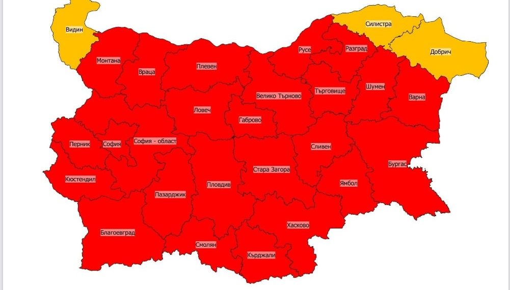 Заради COVID-19 – зелен коридор за пазаруване на възрастните и съкратено работно време за заведения и търговски обекти
