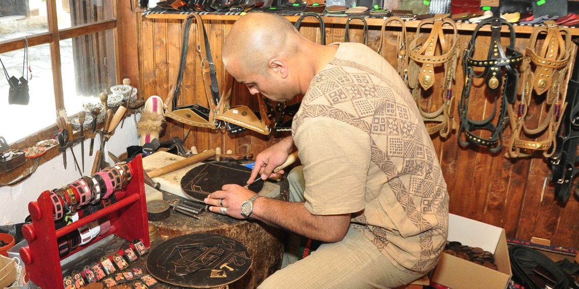 За подпомагане на занаятчиите в музей “Етър” – 85 000 лева безвъзмездно