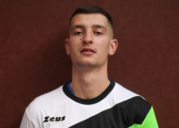 Втора победа за волейболистите ни