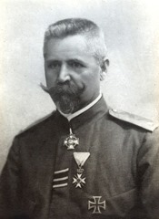 Време е за паметна плоча