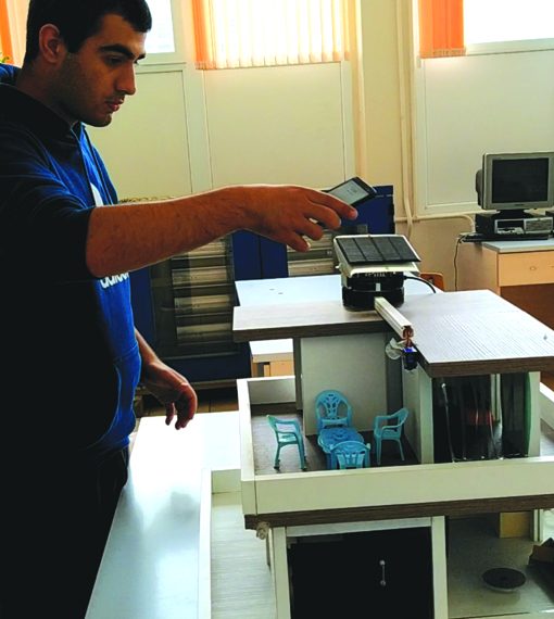 Евгени Генов с отличие “Национален победител” в конкурс за STEM науки в България “SUPER STEM 2020”