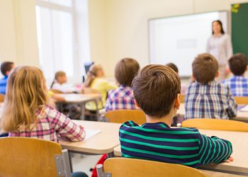 Ученици от осем училища се върнаха в клас