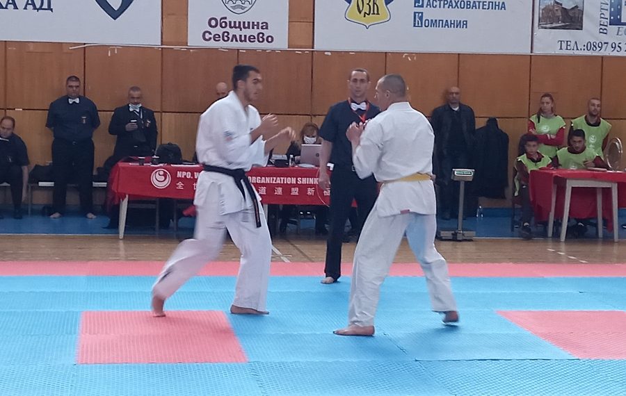 Севлиево бе домакин на националното първенство по карате шинкиокушин