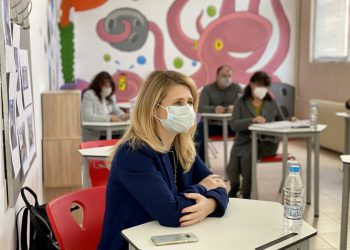 Невена Минева и Георги Маринов посетиха ПГМЕТ “Ген. Иван Бъчваров”