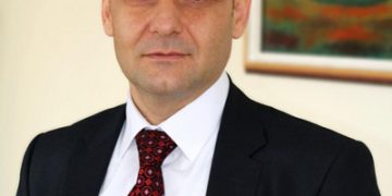 Николай Сираков: “Първото нещо, което се изисква за политиката не е експертност, а морал”