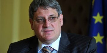 Д-р Цеков: “До момента 60% от капацитета на МБАЛ “Д-р Стойчо Христов” за лечение на тежко болни от Ковид-19 е запълнен”