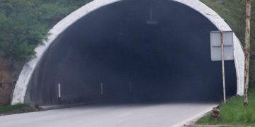 Отвориха офертите за проектиране и строителство на тунела под Шипка