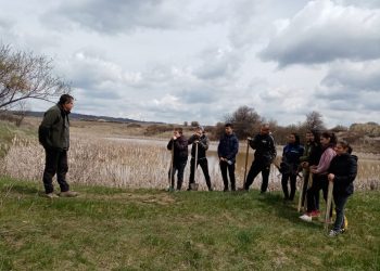 Доброволци сяха дръвчета в селата от Деветашкото плато