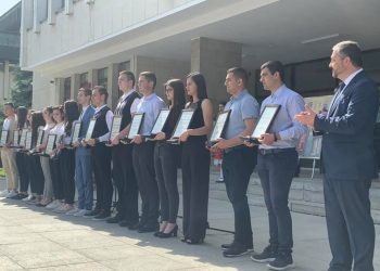 Община Севлиево награди изявените си ученици