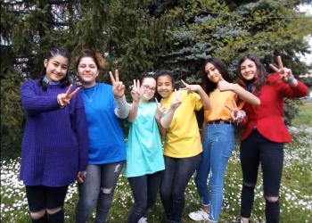 Различен фестивал на художествената самодейност в ПГМЕТ