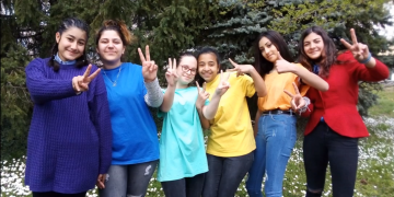 Различен фестивал на художествената самодейност в ПГМЕТ