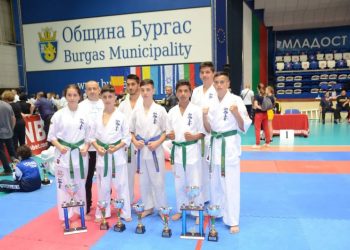 Каратеките от Севлиево с отлично представяне на турнира “Купа Черно море”