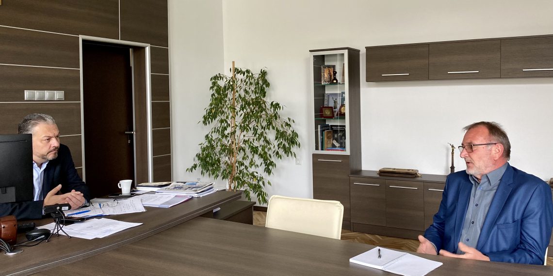 Организацията на предстоящите избори в община Севлиево обсъдиха областният управител Борислав Дончев и кметът д-р Иванов