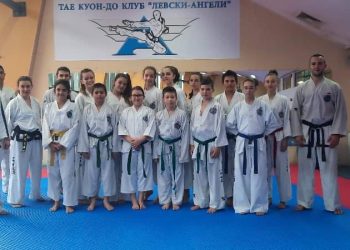 Севлиевски таекуондисти участваха в спаринг семинар