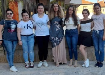 Клуб ,,Емоционален спектър” организира среща с родители, учители и приятели