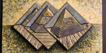 Плакети, пластика и живопис на плевенския скулптор Красимир Яков показват в галерия “Видима”