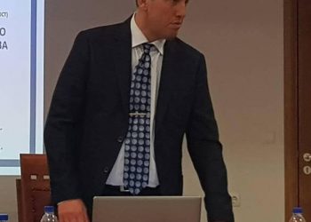 Трудни мисли (по Марко Семов) за демокрация, от която не боли