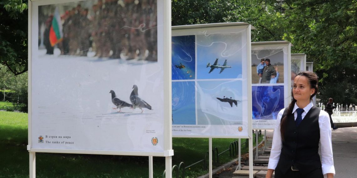 В Габрово ще гостува изложбата “В кадър – Българската армия днес”, откриват я на 20-ти