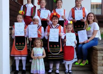 Славейчетата на Цветина Маринова с медали от конкурса “Песенна дъга над Кутев”