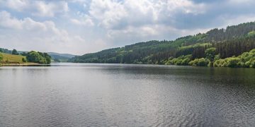 Двама млади мъже се удавиха през почивните дни