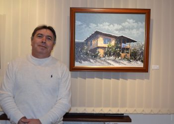 Васко Василев събра в луксозен албум народните носии от Севлиево и севлиевските села