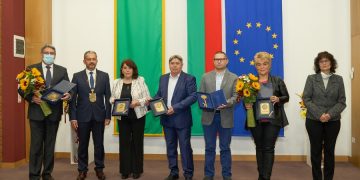 В Деня на Севлиево връчиха почетните отличия на заслужили севлиевци и институции