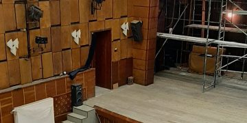 По повод 150-годишния юбилей реновират салона в НЧ “Развитие-1870” с дарения от бизнеса