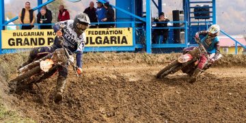 Кметът на Севлиево д-р Иван Иванов и президентът на федерация по мотокрос Ангел Траков наградиха победителите във финалния кръг на Републиканския шампионат по мотокрос