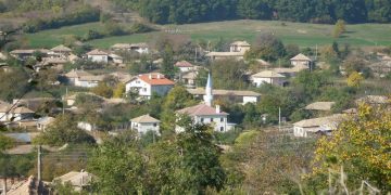 Моето родно място е село. Мястото, в което разбрах смисъла на думата “семейство”