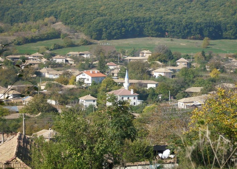 Моето родно място е село. Мястото, в което разбрах смисъла на думата “семейство”