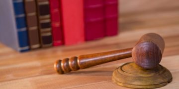 Нова съдебно-почеркова експертиза забавя делото срещу лихвар от Севлиево