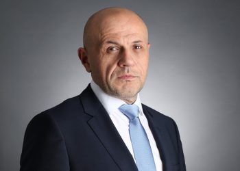 Томислав Дончев: “Спирането на проекта за тунела под Шипка за ново проектиране означава забавяне с години”