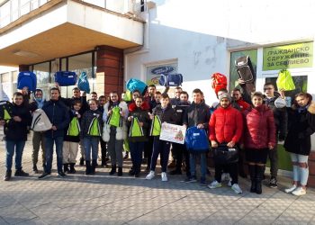 320 детски усмивки повече за Коледа, благодарение на “Гражданско сдружение За Севлиево”