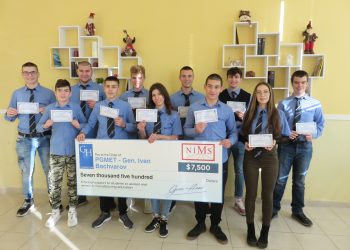 Млади техници от ПГМЕТ получиха стипендии от Фондация Gene Haas