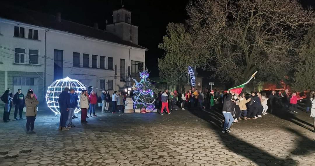 Светли празници в Сенник