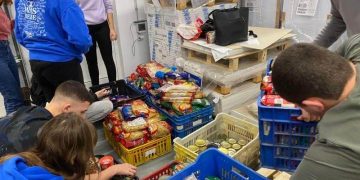 “Инициативата “Купи и Дари” направи Коледата на десетки хора по-хубава”