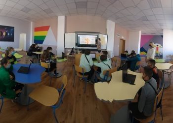 Учителите с по-високи заплати от април