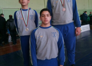 Иван Георгиев и Шериф Фикретов – с първи медали от Републиканско първенство по борба