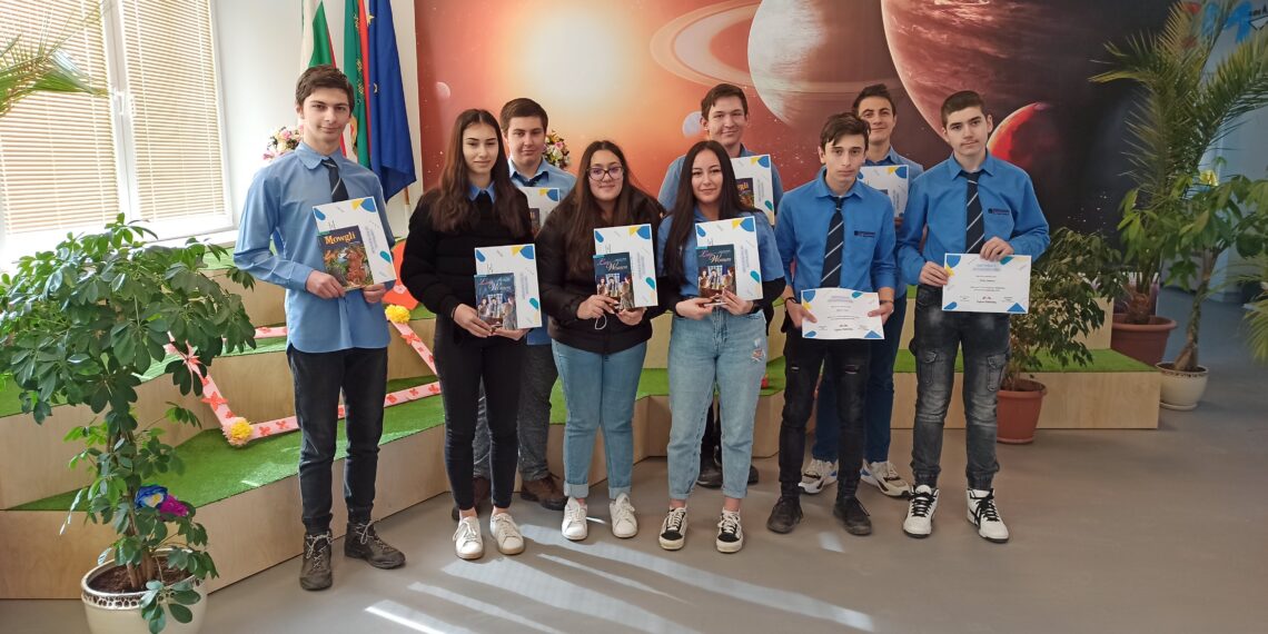 Ученици от ПГМЕТ “Ген. Иван Бъчваров” участваха в конкурс на издателство