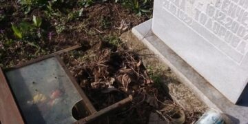 Поругаха християнските гробища в Петко Славейков