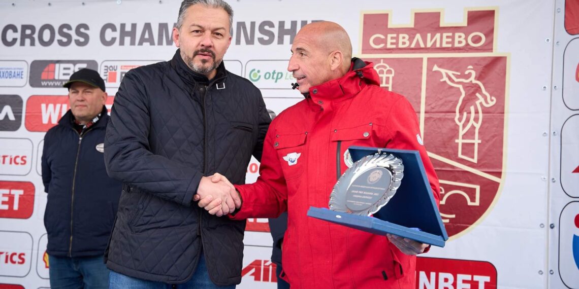 Двама българи с титли от Европейското по мотокрос в Севлиево