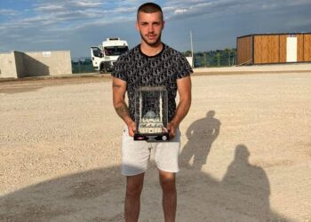 Хакан отново на върха, сега в Турция