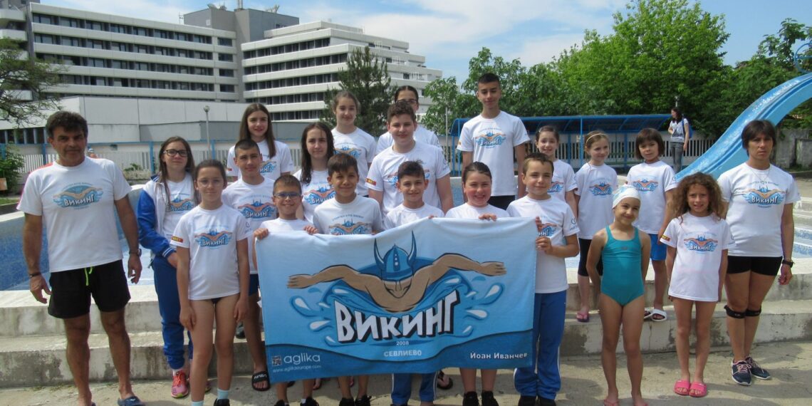 Златен медал за Ивайла Йонкова и още 11 за плувците ни от международния турнир “Спартак”