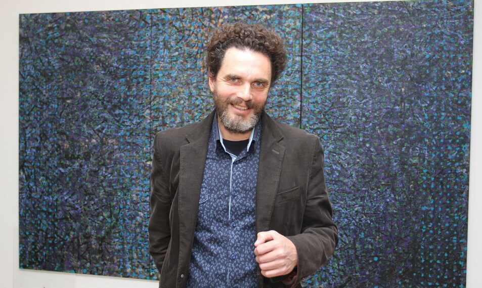 Галерия “Видима” представя самостоятелна изложба живопис на художника Любен Генов “Колористични импровизации”