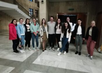 Ученици от клуб ,,Журналист” се срещнаха с Калин Врачански