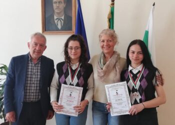 Клуб “Журналист” при СУ  “Васил Левски” с две награди от Националния ученически конкурс “Григор Попов” в Разград